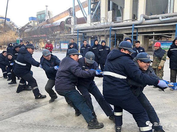 公司舉辦“愛我中華，慶祝新中國70周年”職工拔河、趣味運動聯(lián)誼賽——剪影